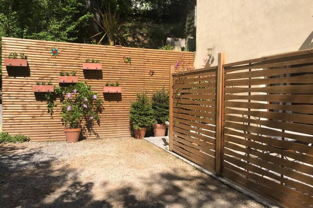 Appartement au calme dans un espace arboré Tourrettes-sur-Loup Esterno foto